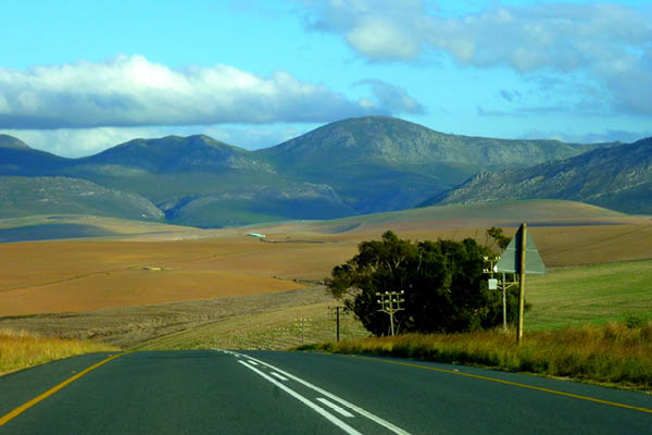 Rolling farmland, Western Cape, South Africa. © Christopher Griner