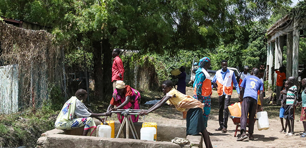 UN Photo: Fresh water point in Malakal