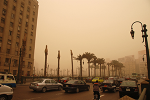 Traffic and pollution, Cairo, Egypt. © Kim Eun Yeul / World Bank